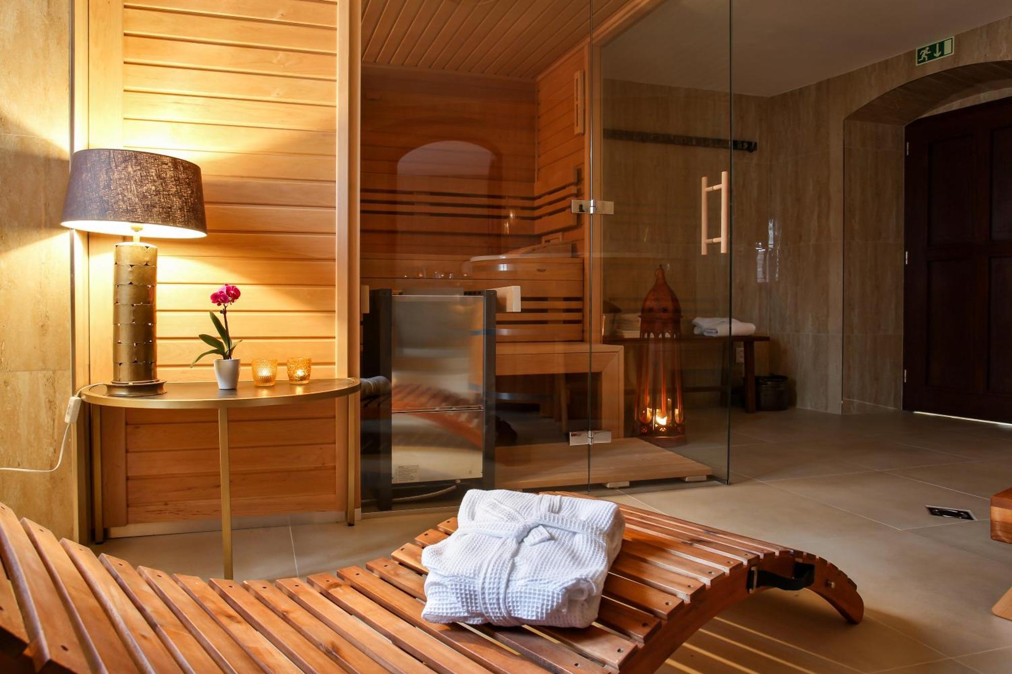 Castle Hotel & Wellness Подебрады Экстерьер фото